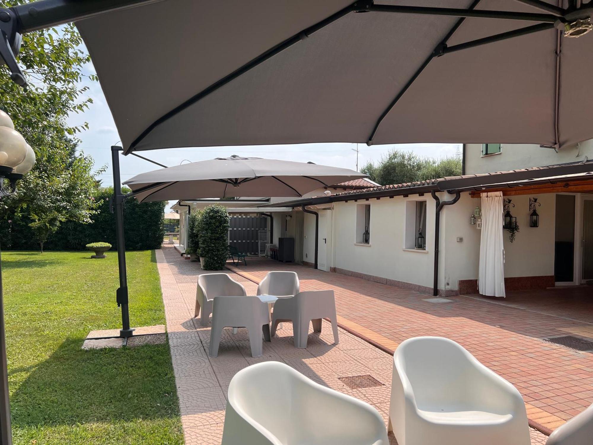 Appartamento "Casa Vacanze Corte Ara Decima" Sona Exterior photo