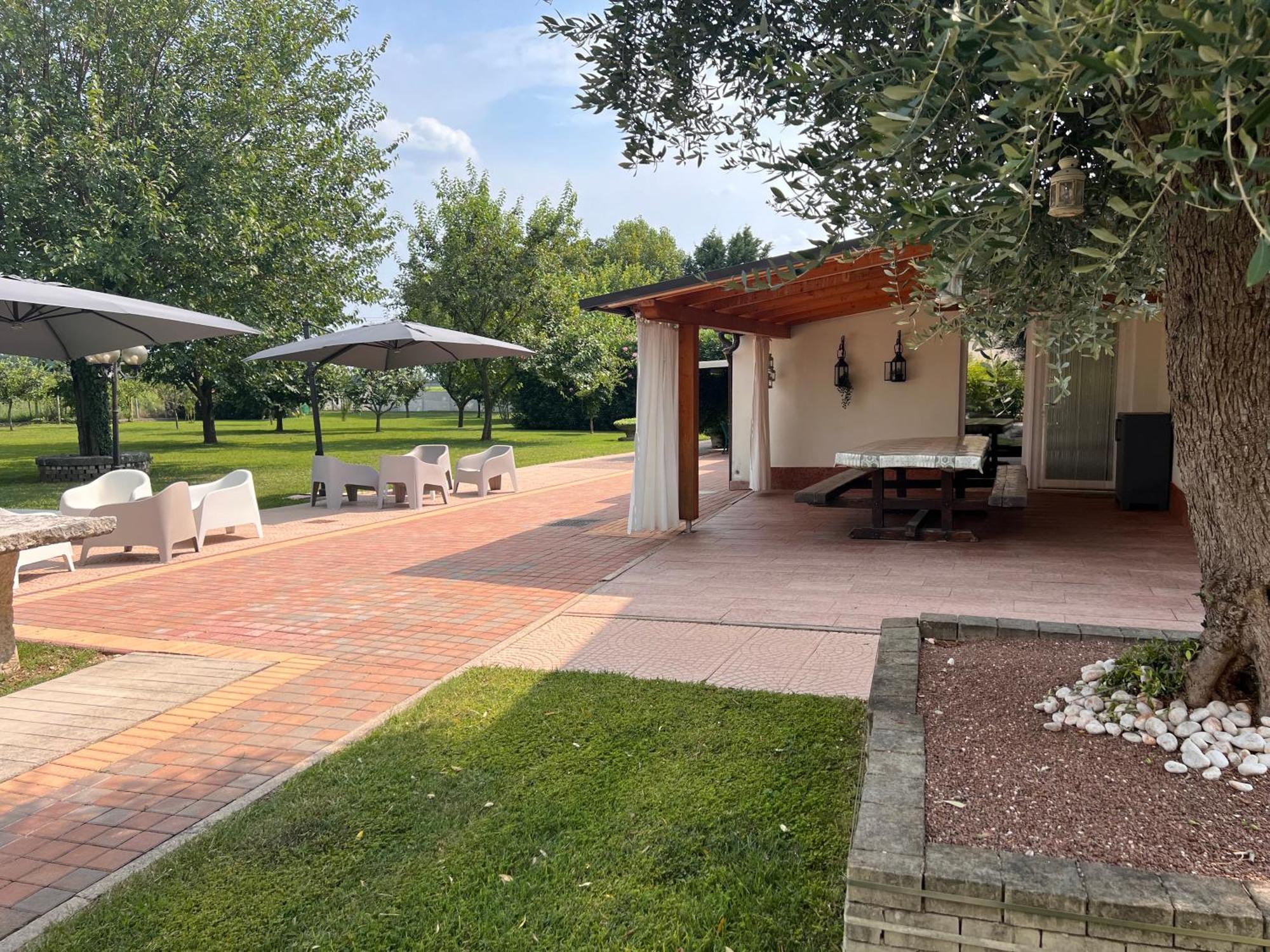 Appartamento "Casa Vacanze Corte Ara Decima" Sona Exterior photo