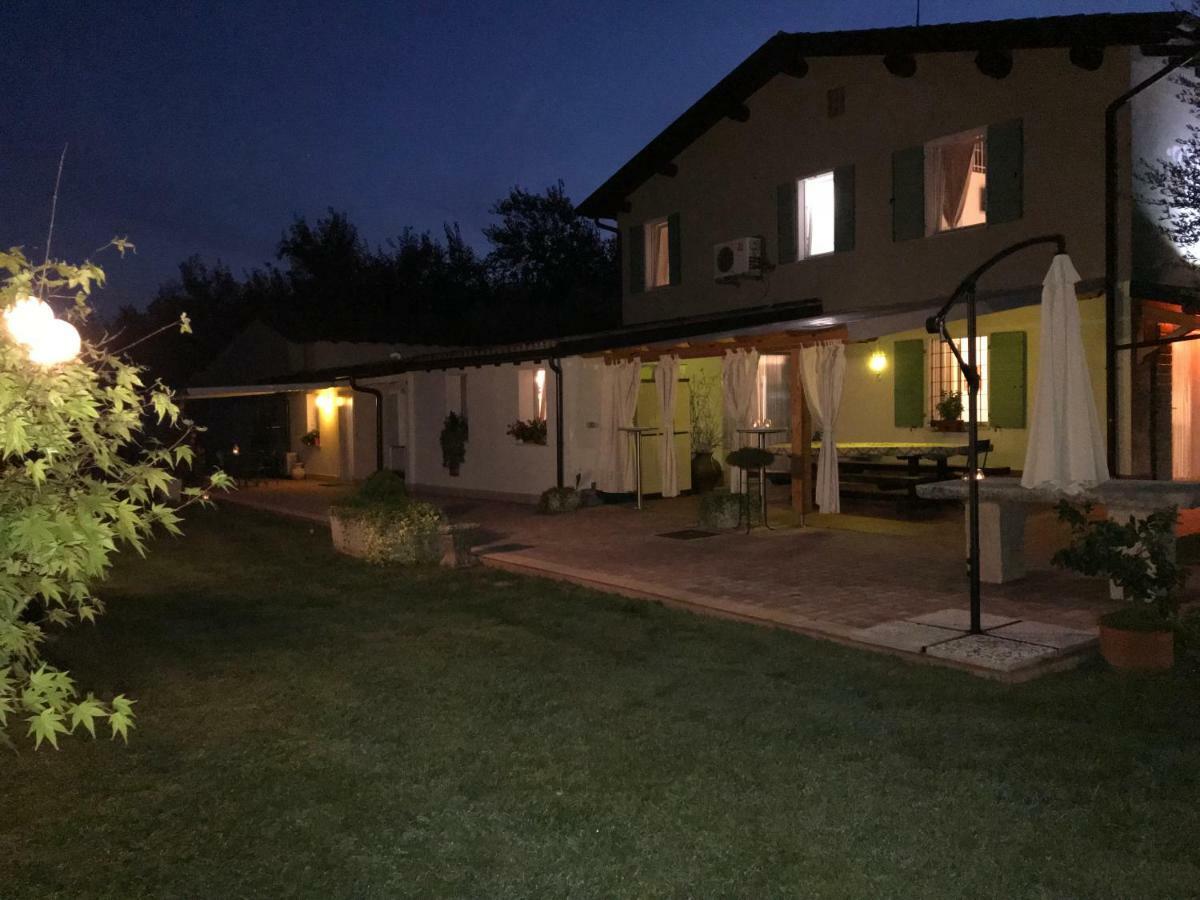 Appartamento "Casa Vacanze Corte Ara Decima" Sona Exterior photo